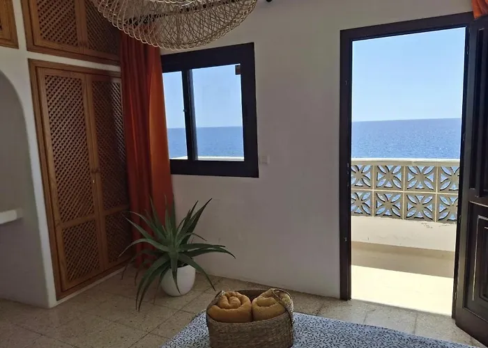Sea Views Relaxing Duplex, Bbq And Sunny Terrace Apartman *